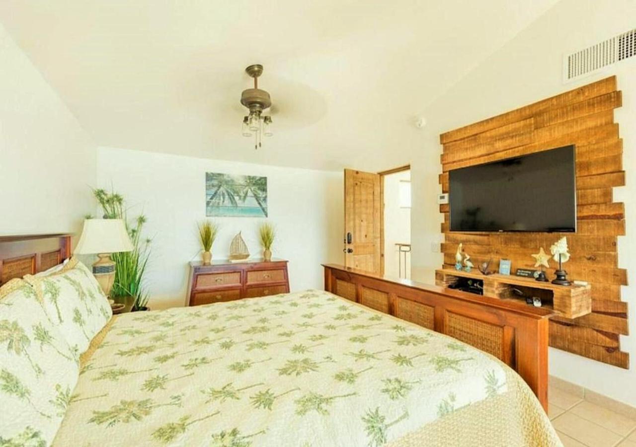 Right On The Beach! Rocky Point Condo Rental - 2 Bedroom Penthouse Beachfront ภายนอก รูปภาพ